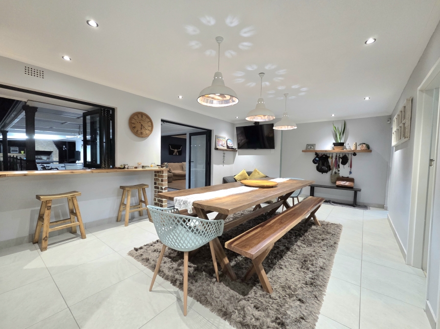 4 Bedroom Property for Sale in Eversdal Western Cape